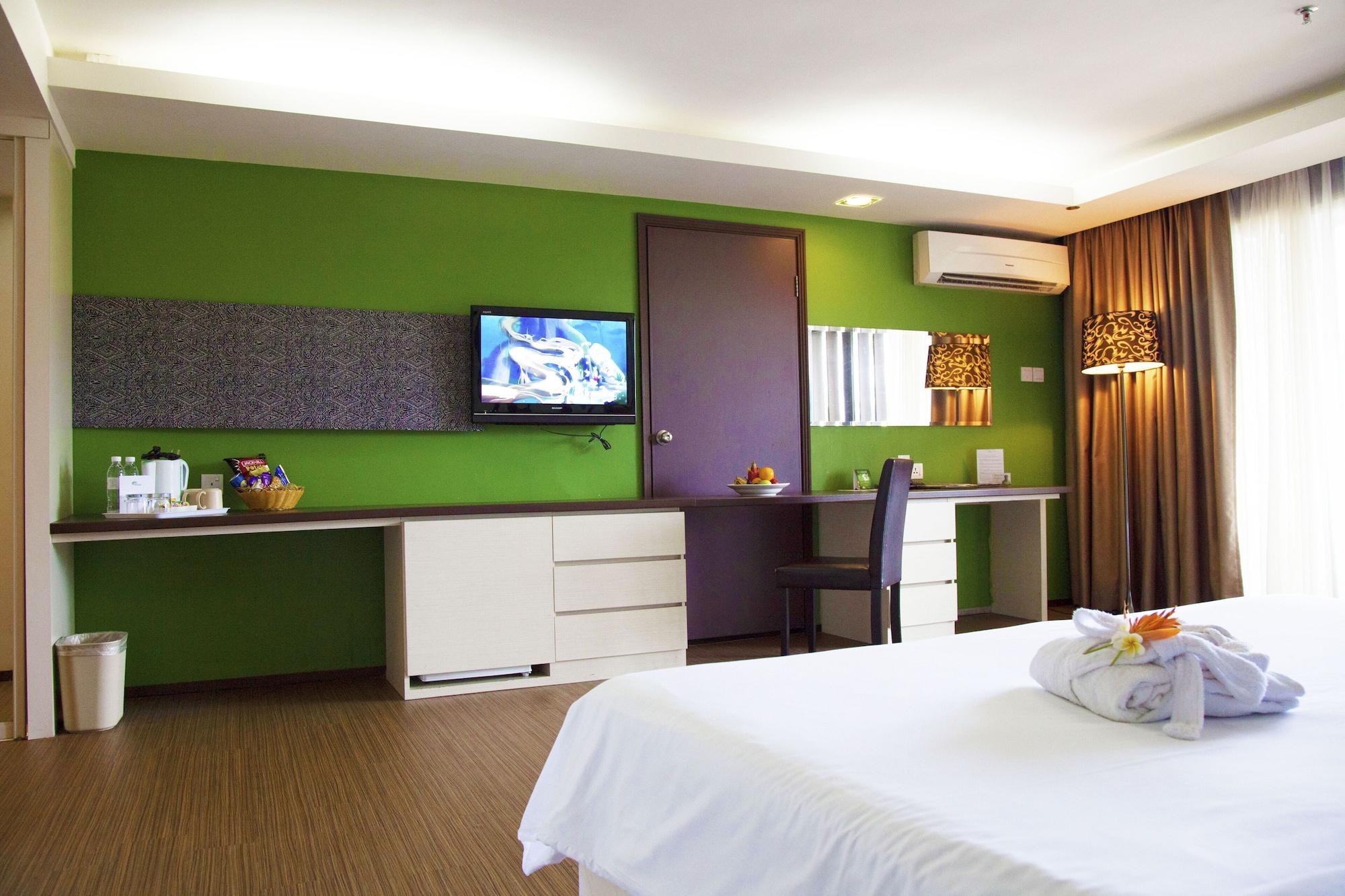 Damai Beach Resort Kuching Exterior photo