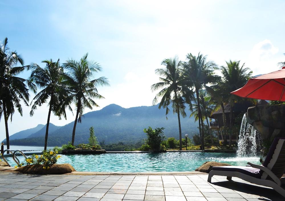 Damai Beach Resort Kuching Exterior photo