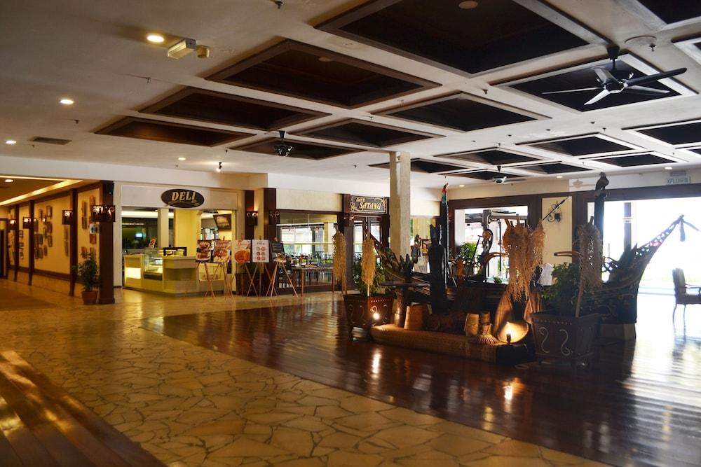 Damai Beach Resort Kuching Exterior photo